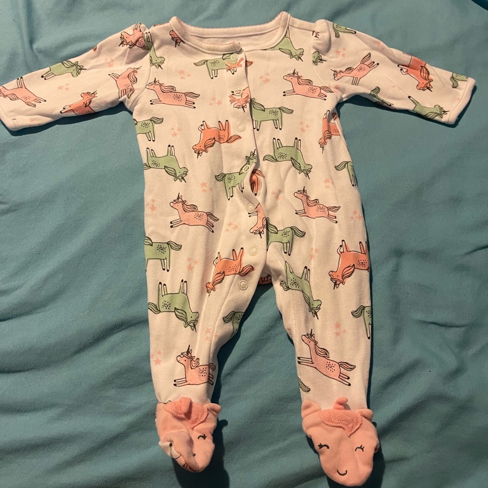 Baby essential 0-3 months unicorn Footsie